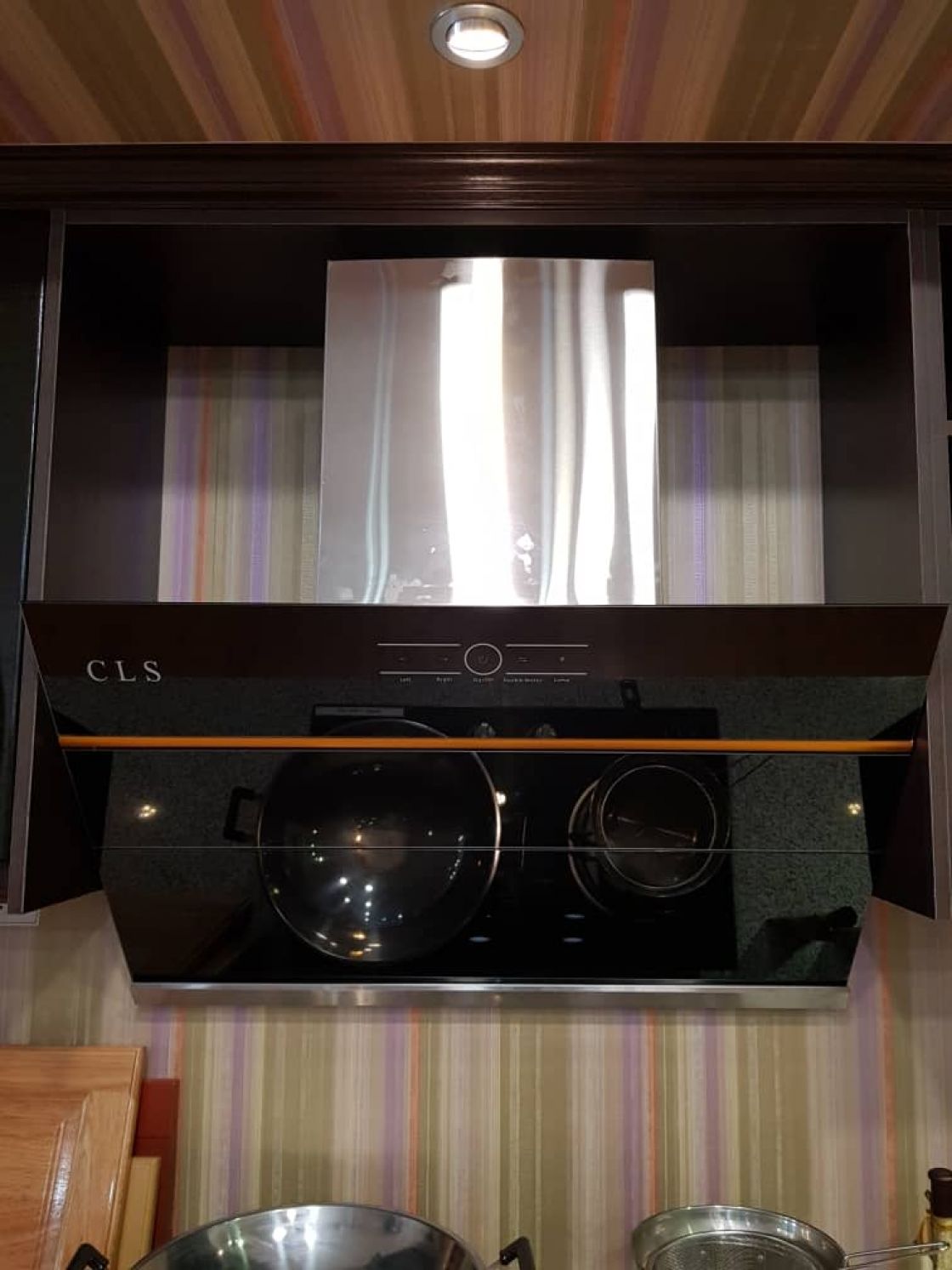 CLS Slanting Hood